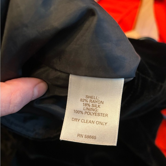 Full black velvet A-line skirt from Halogen size 2 - Picture 4 of 6